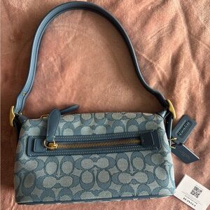 ❌❌SOLD❌❌Coach Demi shoulder bag